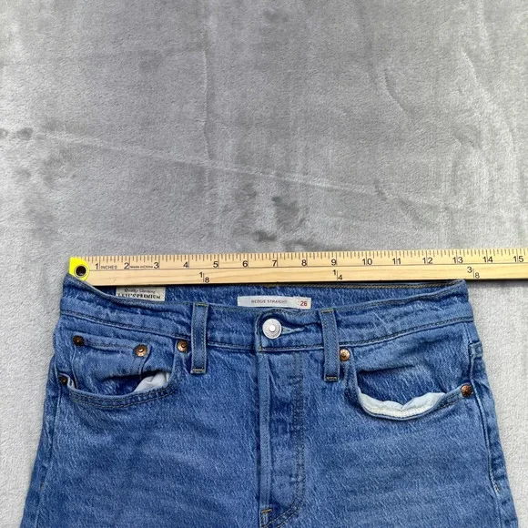 Levi's Wedgie Straight Jeans High Rise Button Fly Denim Casual Sz 26 Grunge Boho - Picture 4 of 14